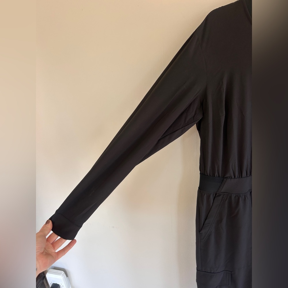ATHLETA Brooklyn Long Sleeve Jumpsuit Black Utility Cargo Outdoor Travel 10 Tall - Picture 4 of 16